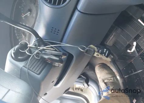 2000 Buick Century Custom z USA, uszkodzony, nr VIN 2G4WS52J5Y1143867